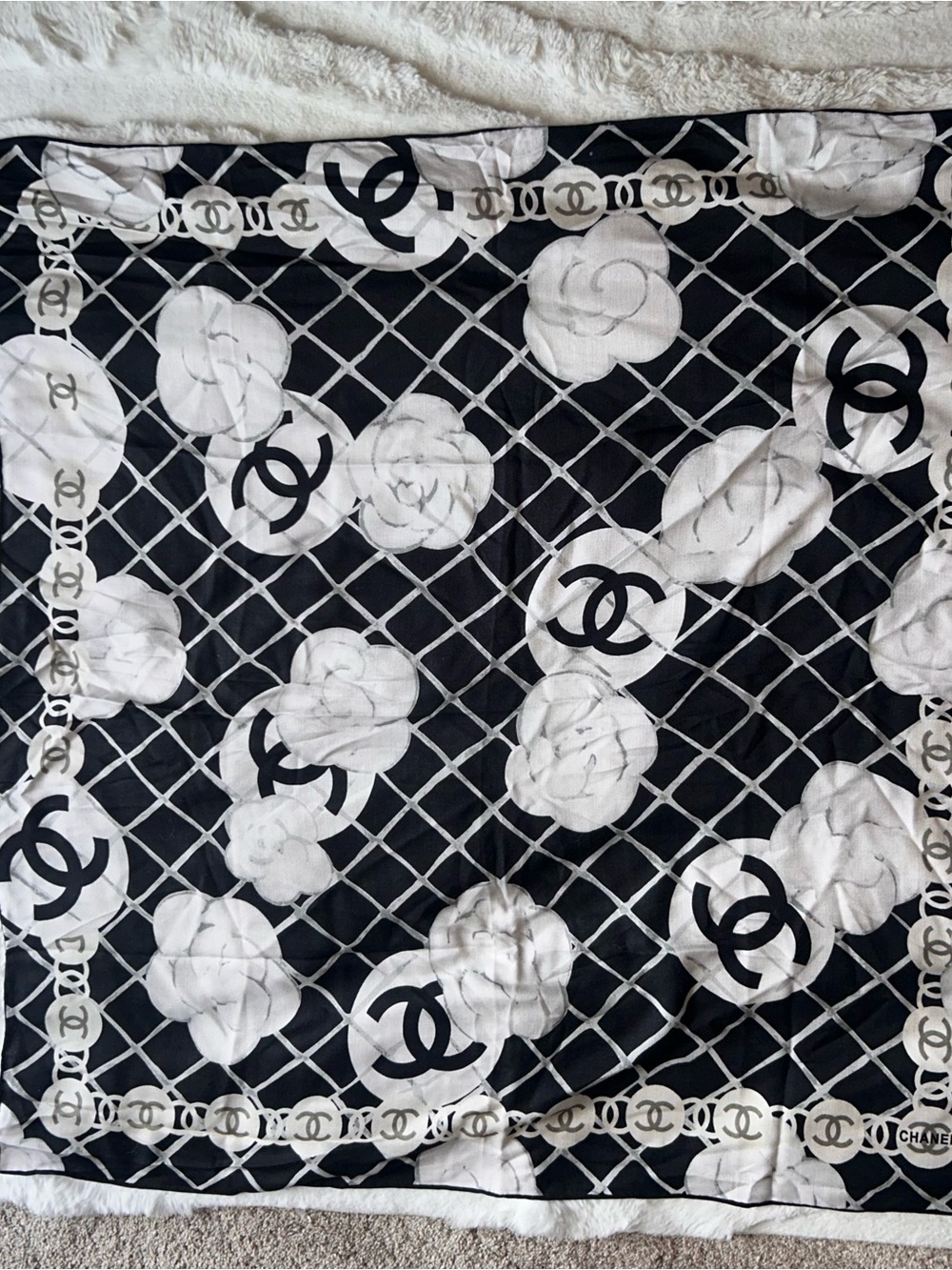 Elegant Black & White Camellia Floral Scarf - Picture 3 of 4